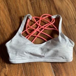 Lululemon sports bra